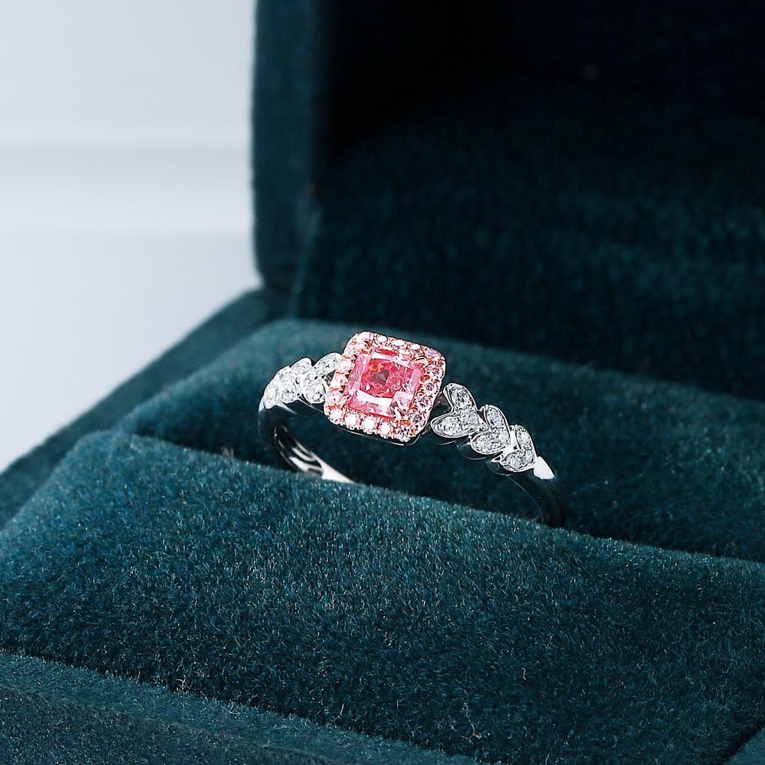 14k Gold 0.61 Ctw Natural Pink Diamond & Diamond Ring - 4