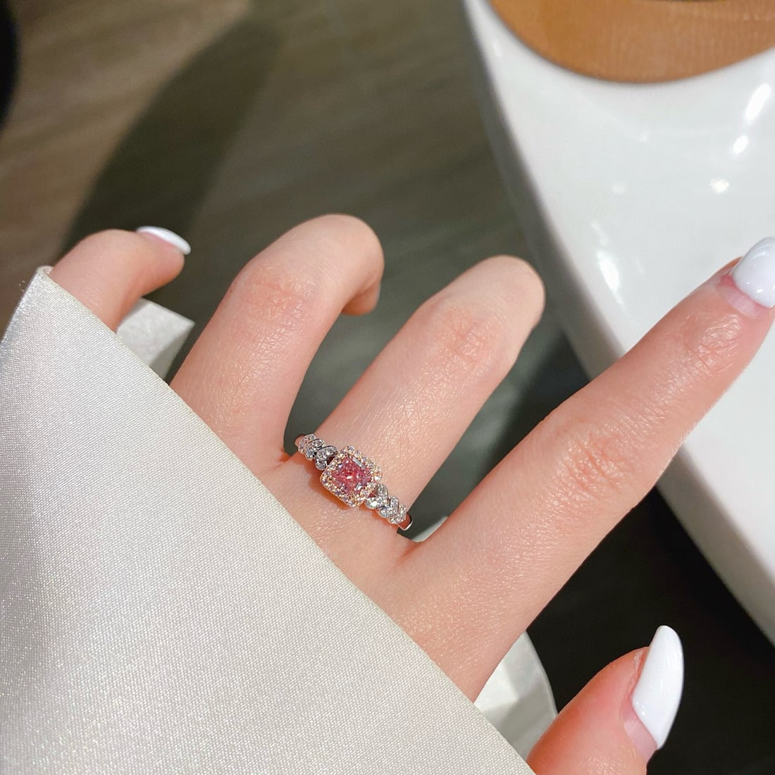 14k Gold 0.61 Ctw Natural Pink Diamond & Diamond Ring - 5