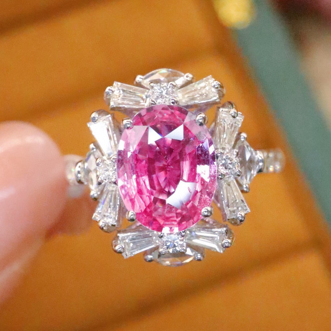14k Gold 2.70 Ctw Natural Sapphire & Diamond Ring: Ref:230988300 // gold content:14k gold // ring size:7. 25us // // main gemstone:sapphire // shape:oval // carat weight:2. 00ct // color:pink // treatment:natural // // adjacent gemstone 2 : diamond //