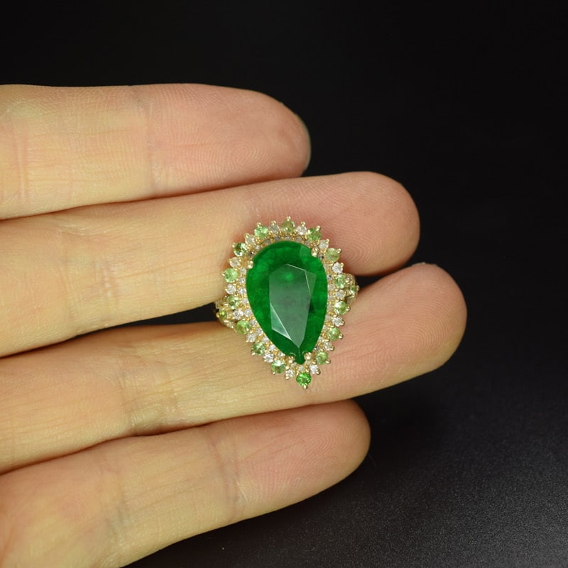 14k Gold 5.49 Ctw Vivid Green Natural Emerald & Diamond Ring - 2