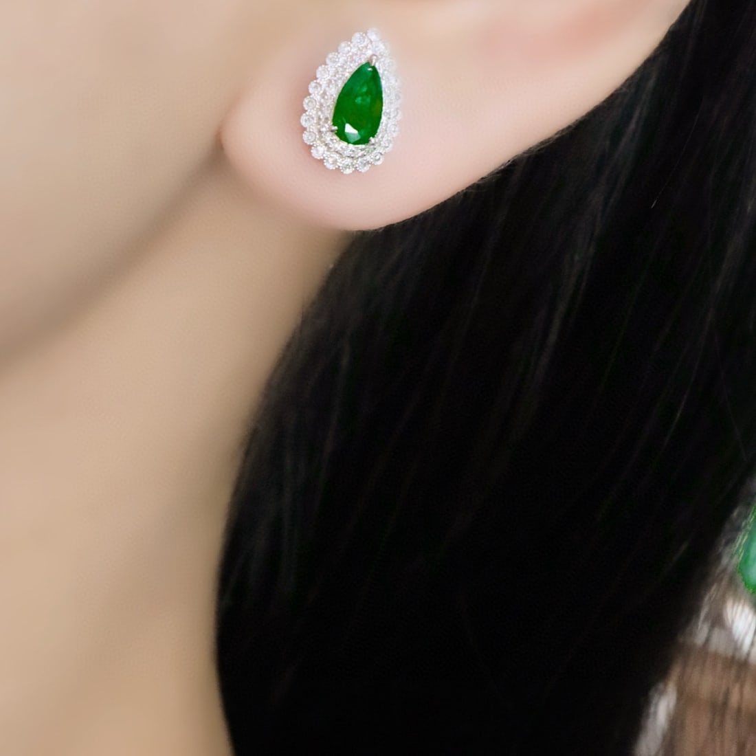 14k Gold 1.26 Ctw Vivid Green Natural Emerald & Diamond Earrings - 2