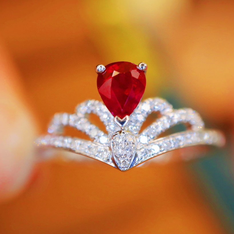14k Gold 0.74 Ctw Vivid Red Natural Ruby & Diamond Ring: Ref:230988315 // gold content:14k gold // ring size:7. 25us // // main gemstone:ruby // shape:pear // carat weight:0. 58ct // color:vivid red // treatment:natural // // adjacent gemstone 2 : diamond