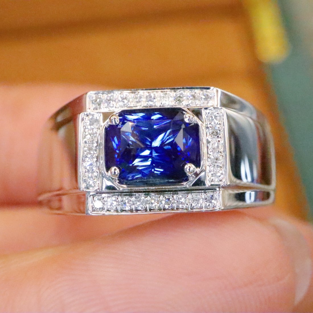 14k Gold 1.42 Ctw Natural Sapphire & Diamond & Men¡¯s Ring: Ref:230988318 // gold content:14k gold // ring size:8us // // main gemstone:sapphire // shape:octagonal // carat weight:1. 28ct // color:royal blue // treatment:natural // // adjacent gemstone 2 :