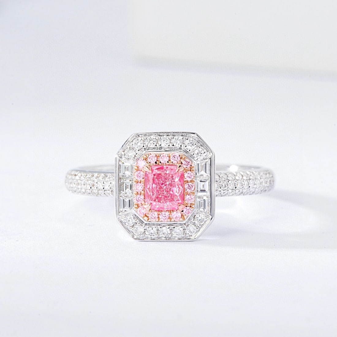 Gia Certified 14k Gold 0.71 Ctw Natural Pink Diamond & Diamond Ring: Ref:230988323 // gold content:14k gold // ring size:7. 25us // // main gemstone:pink diamond // certified:gia // shape:radiant // carat weight:0. 3ct // clarity grade:vs2 // color:pink // treatment:na