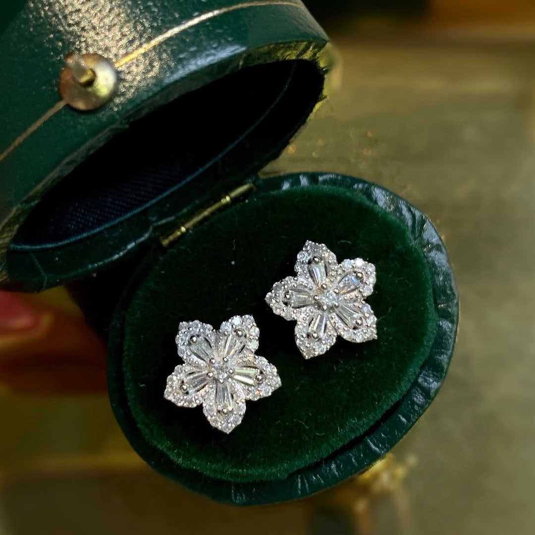 14k Gold 0.4 Ct Natural H Diamond Earrings - 2