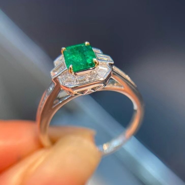 14k Gold 1.53 Ctw Vivid Green Natural Emerald & Diamond Ring - 2