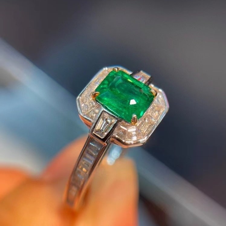 14k Gold 1.53 Ctw Vivid Green Natural Emerald & Diamond Ring - 4