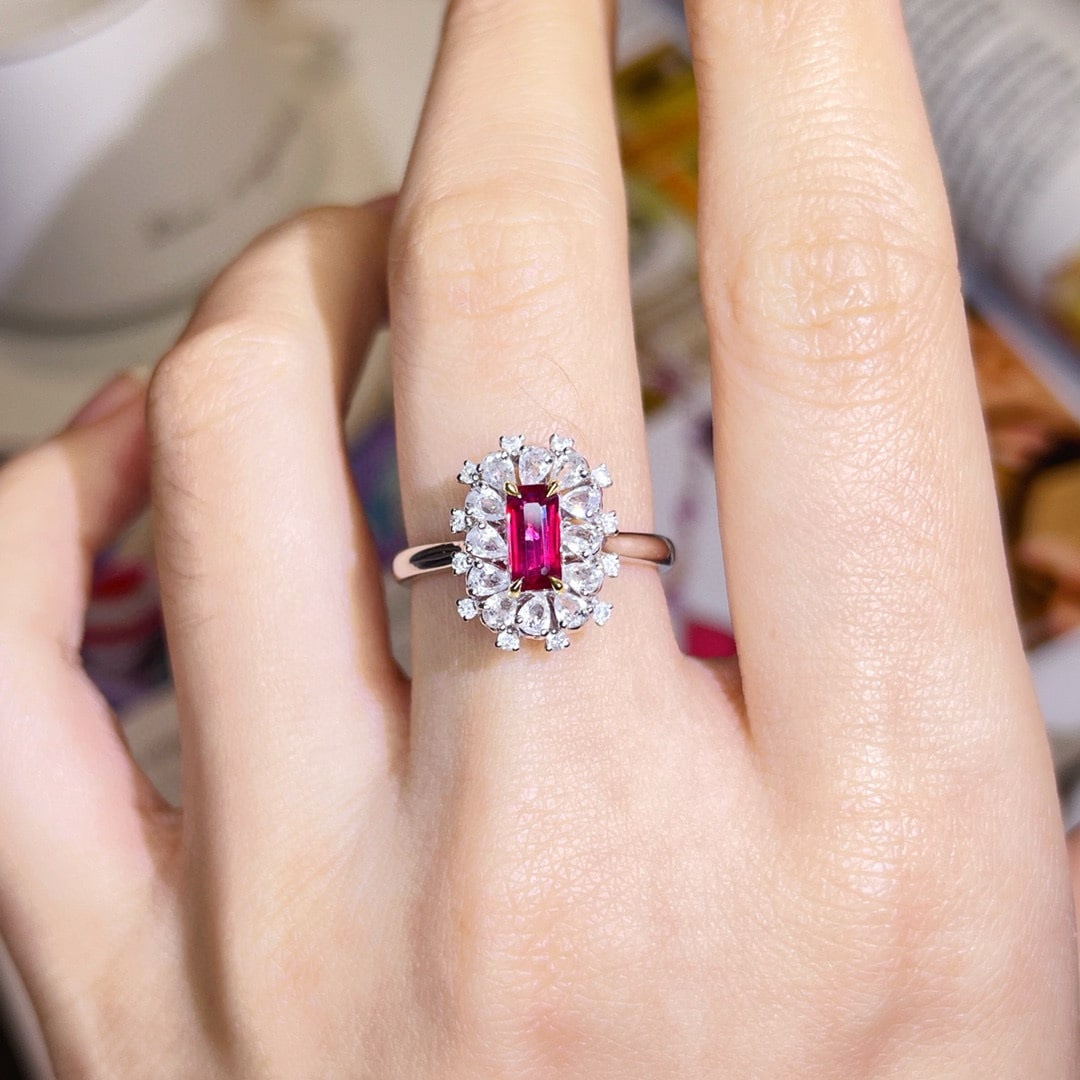 14k Gold 0.77 Ctw Natural Ruby & Diamond Ring - 3