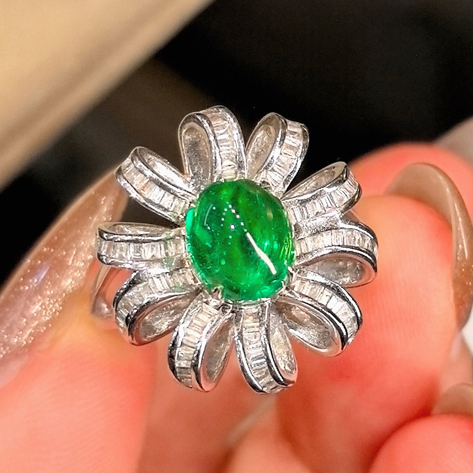 14k Gold 2.45 Ctw Vivid Green Natural Emerald & Diamond Ring (1 of 6)