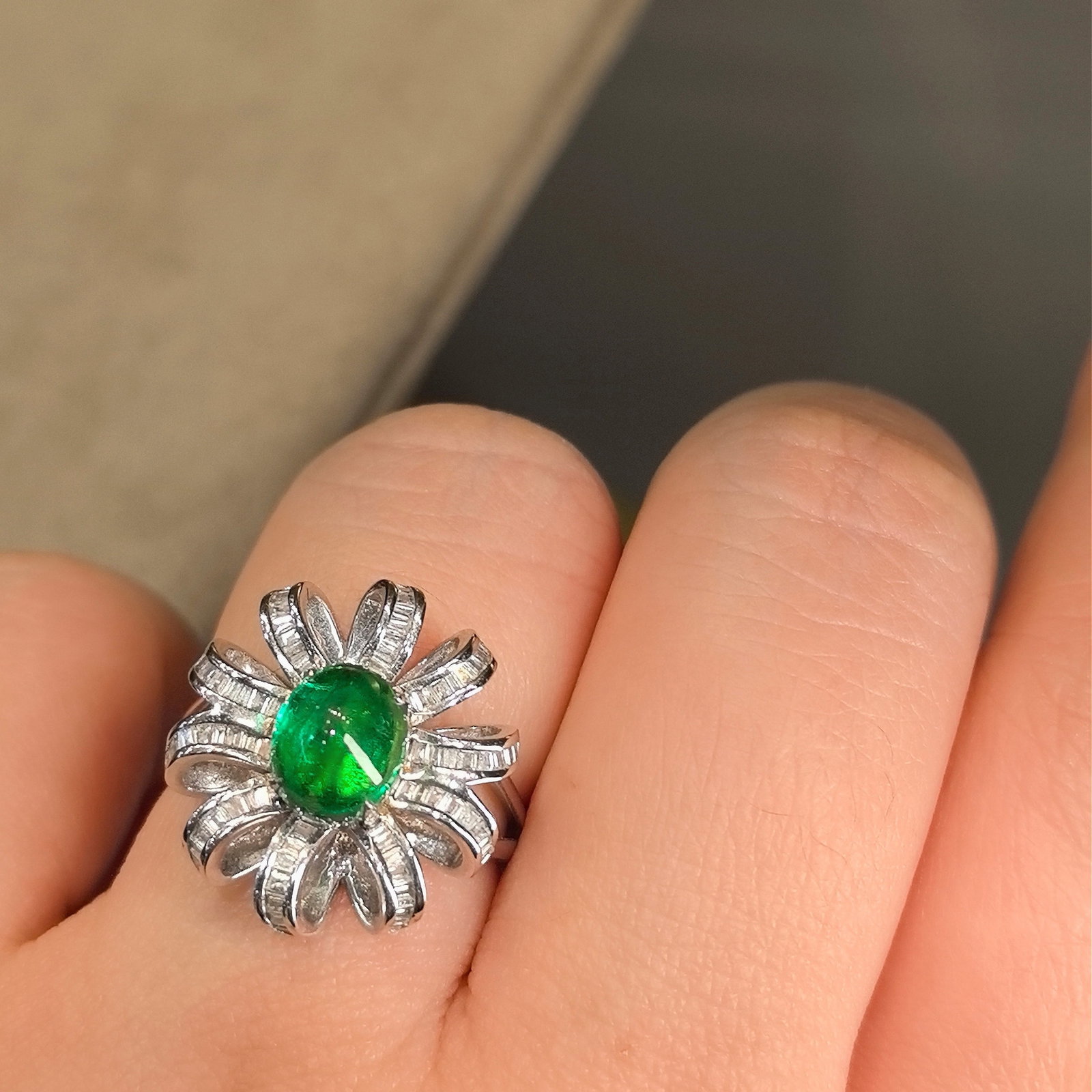14k Gold 2.45 Ctw Vivid Green Natural Emerald & Diamond Ring - 3