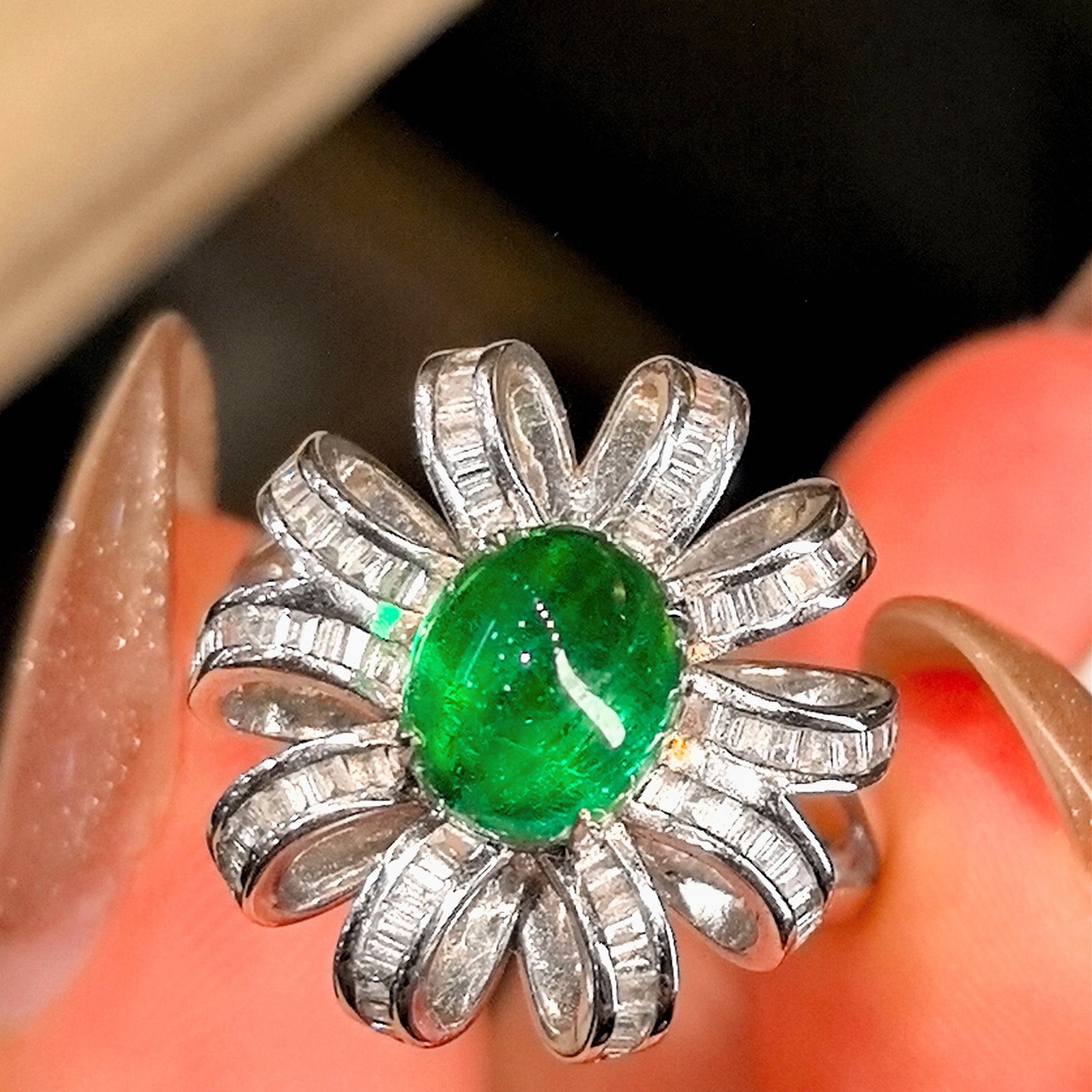 14k Gold 2.45 Ctw Vivid Green Natural Emerald & Diamond Ring - 4