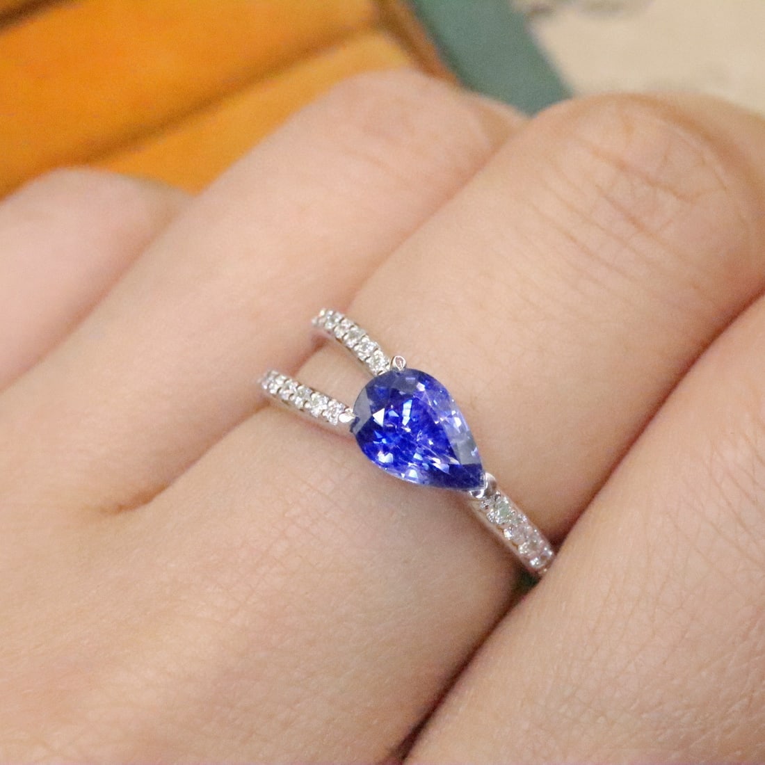 14k Gold 1.30 Ctw Natural Sapphire & Diamond Ring - 4