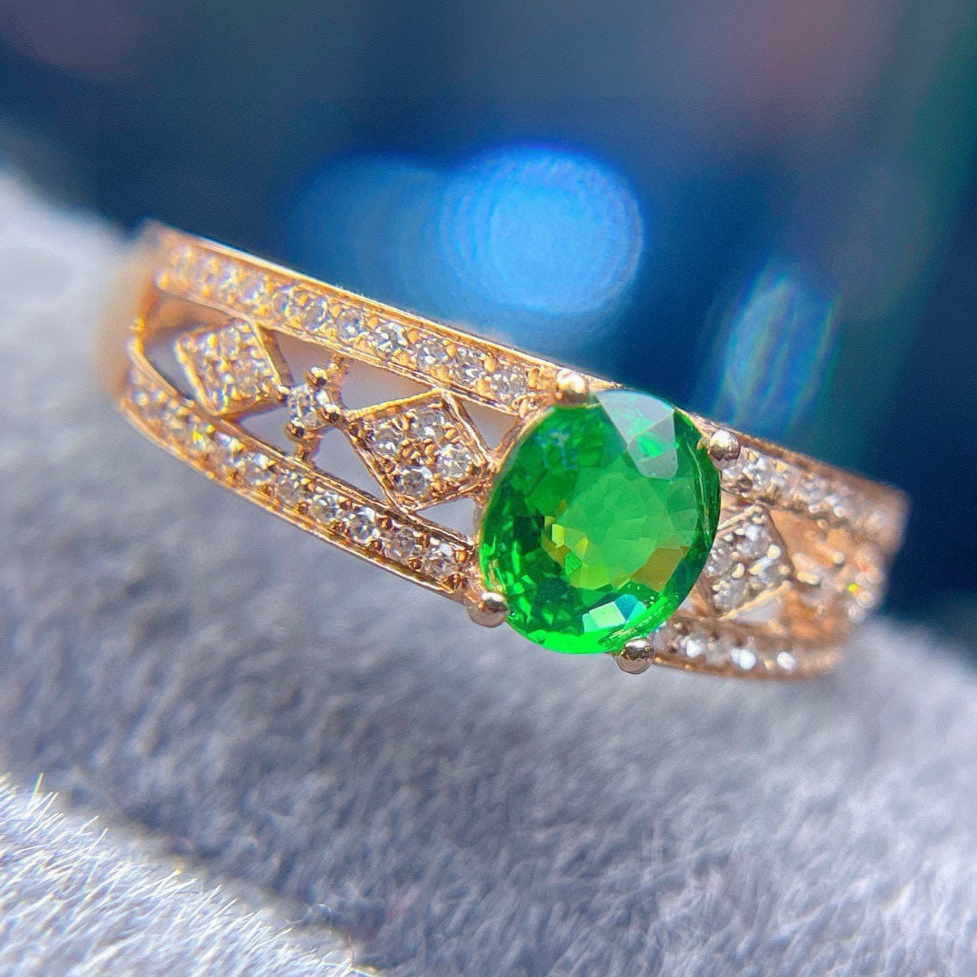 14k Gold 0.9 Ct Natural Tsavorite & Diamond Ring - 4
