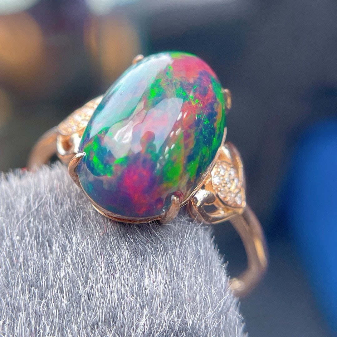 14k Gold 3.5 Ct Natural Opal & Diamond Ring - 3
