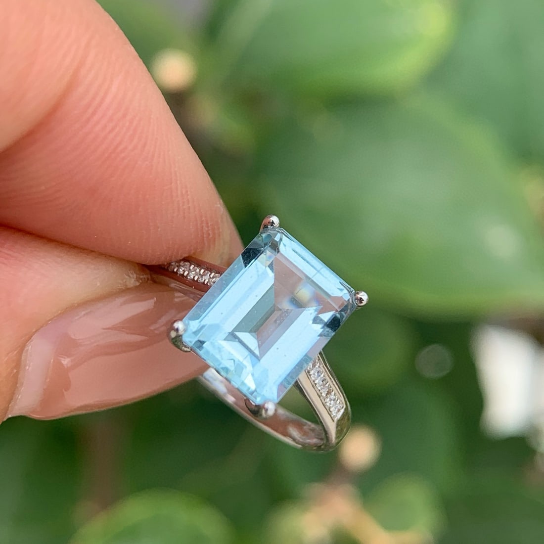 14k Gold 2.9 Ct Natural Aquamarine & Diamond Ring - 5