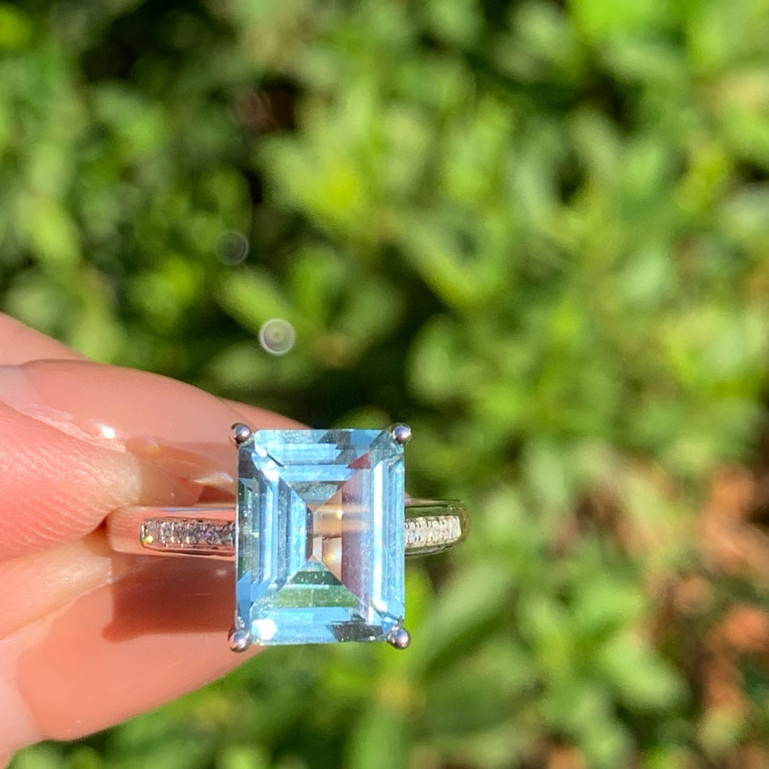 14k Gold 2.9 Ct Natural Aquamarine & Diamond Ring - 6