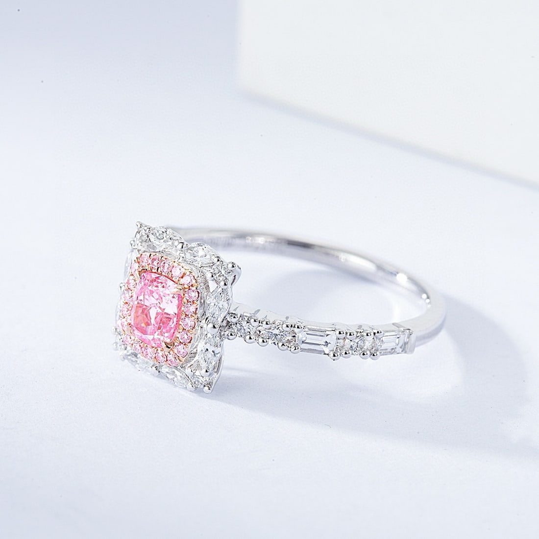 Gia Certified 14k Gold 0.93 Ctw Natural Pink Diamond & Diamond Ring - 2