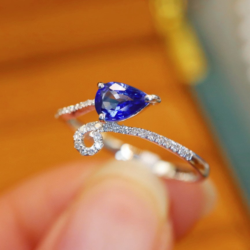 14k Gold 0.58 Ctw Natural Sapphire & Diamond Ring - 3
