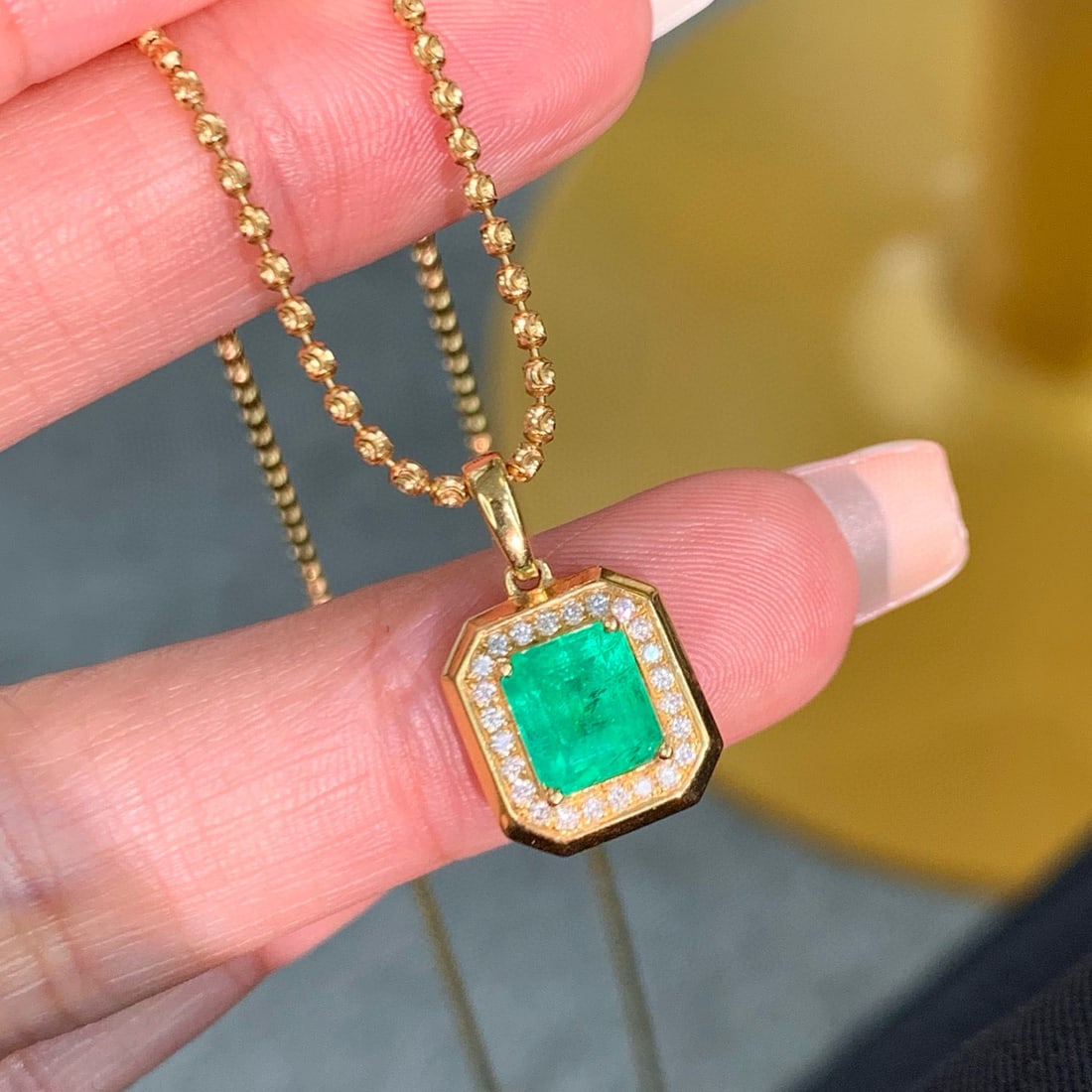 14k Gold 1.49 Ctw Natural Emerald & Diamond Pendant( Without Chain ) - 4