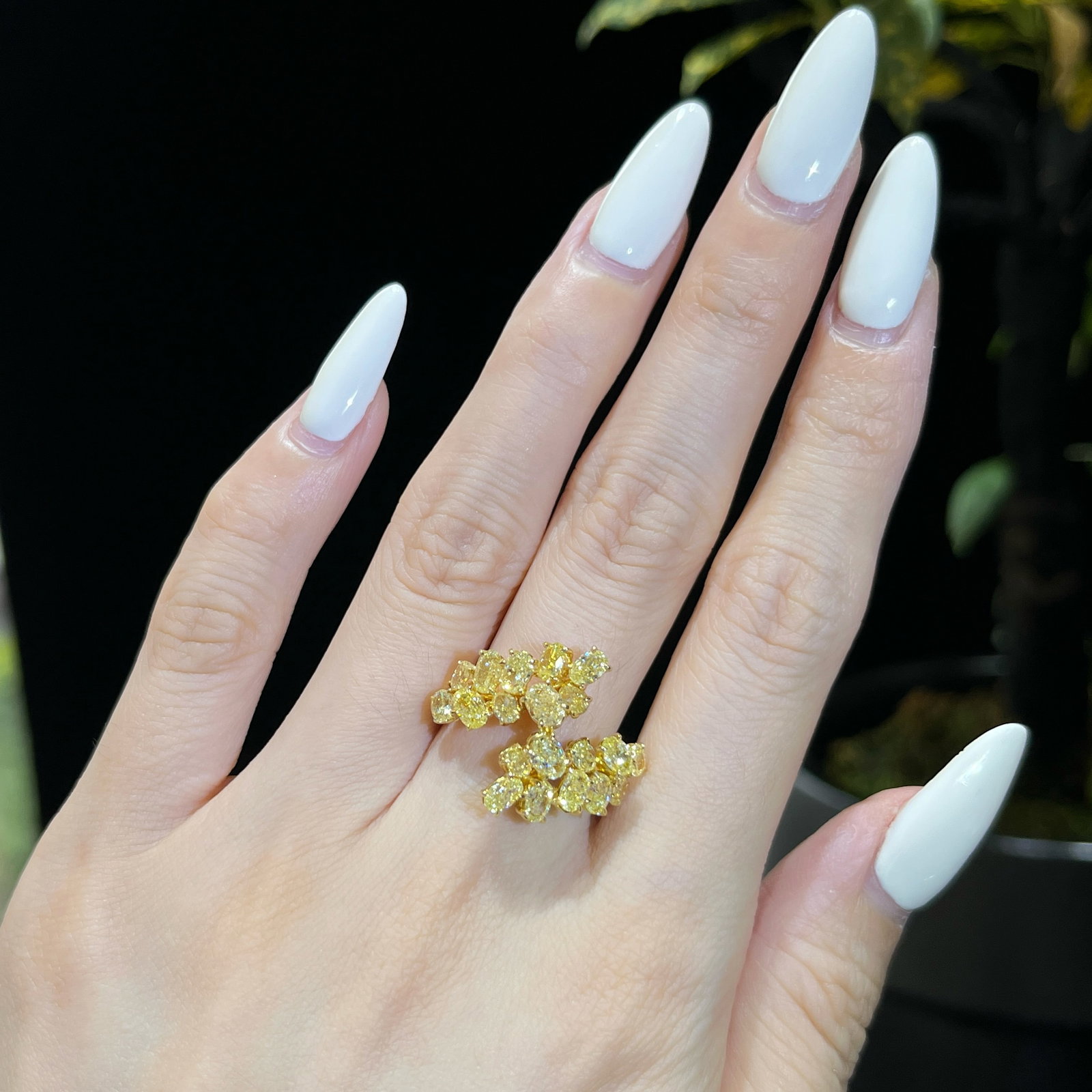 14k Gold 3.30 Ct Natural Yellow Diamond Ring - 2