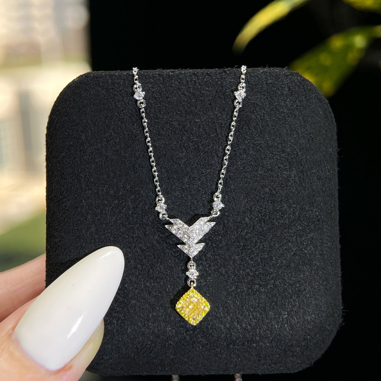 14k Gold 0.39 Ctw Natural Yellow Diamond & Diamond Necklace - 2
