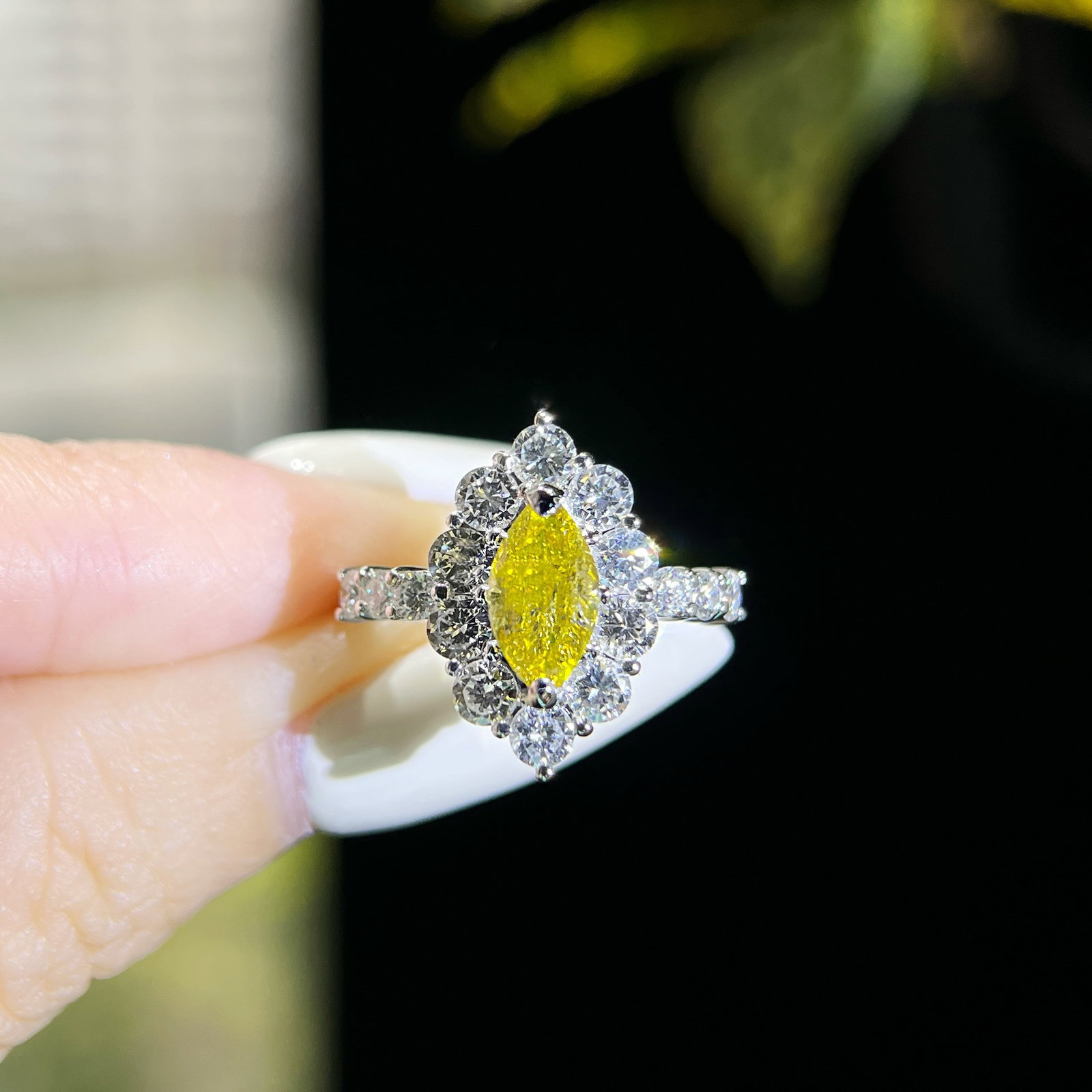 14k Gold 2.27 Ctw Natural Yellow Diamond & Diamond Ring: Ref:230988419 // gold content:14k gold // ring size:7. 25us // // main gemstone:yellow diamond // shape:marquise // carat weight:1. 02ct // color:yellow // treatment:natural // // adjacent gemstone 2 