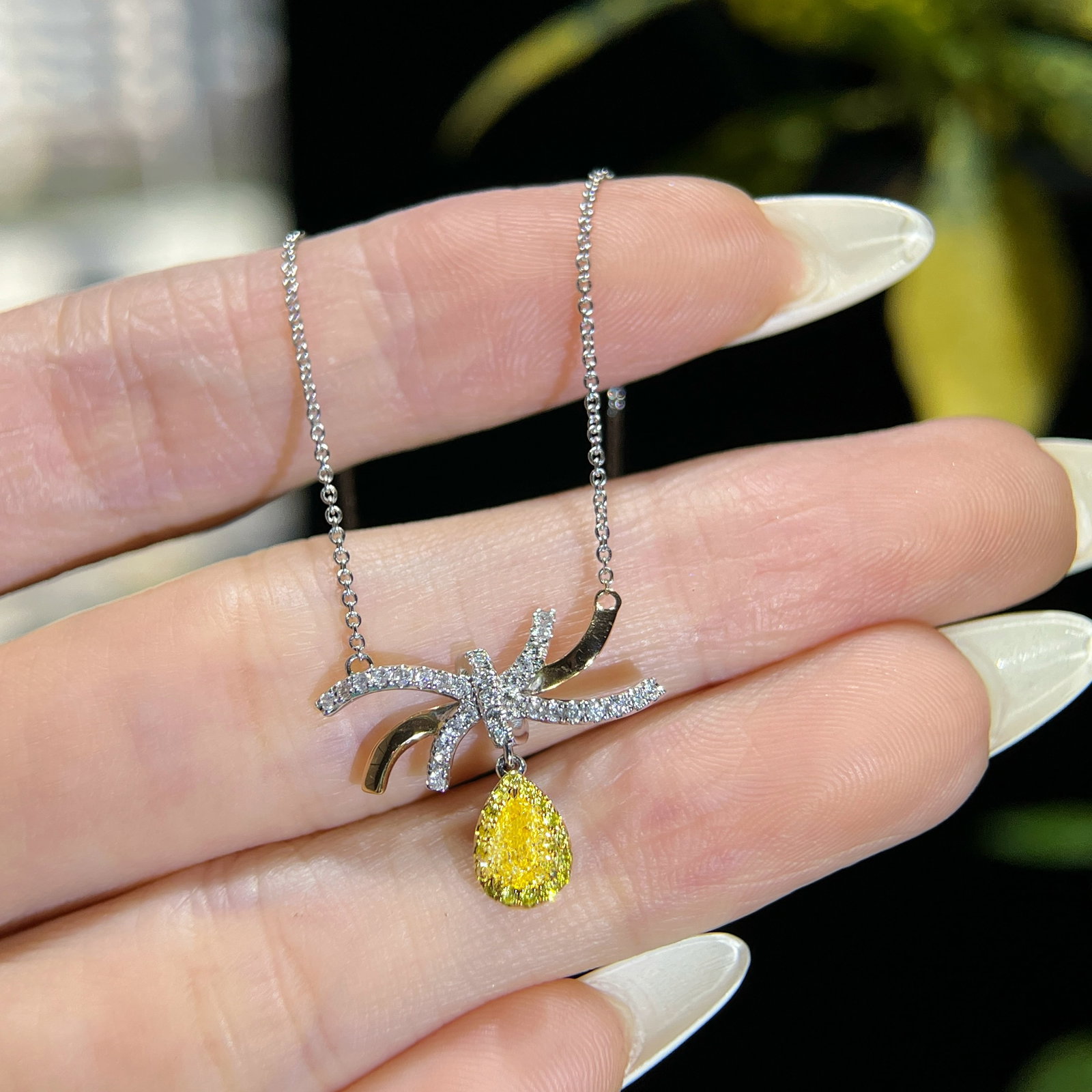 14k Gold 0.47 Ctw Natural Yellow Diamond & Diamond Necklace - 3