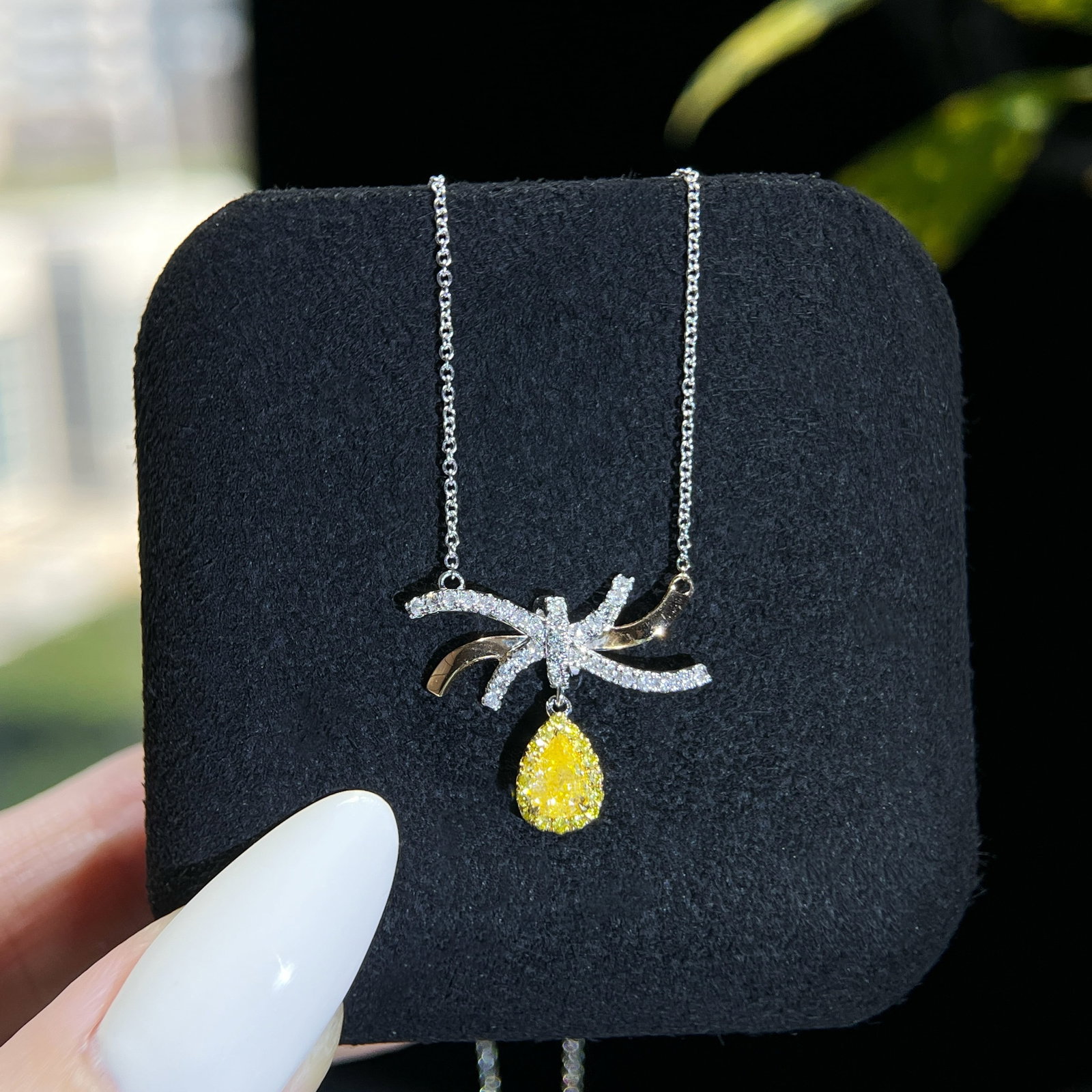 14k Gold 0.47 Ctw Natural Yellow Diamond & Diamond Necklace - 4