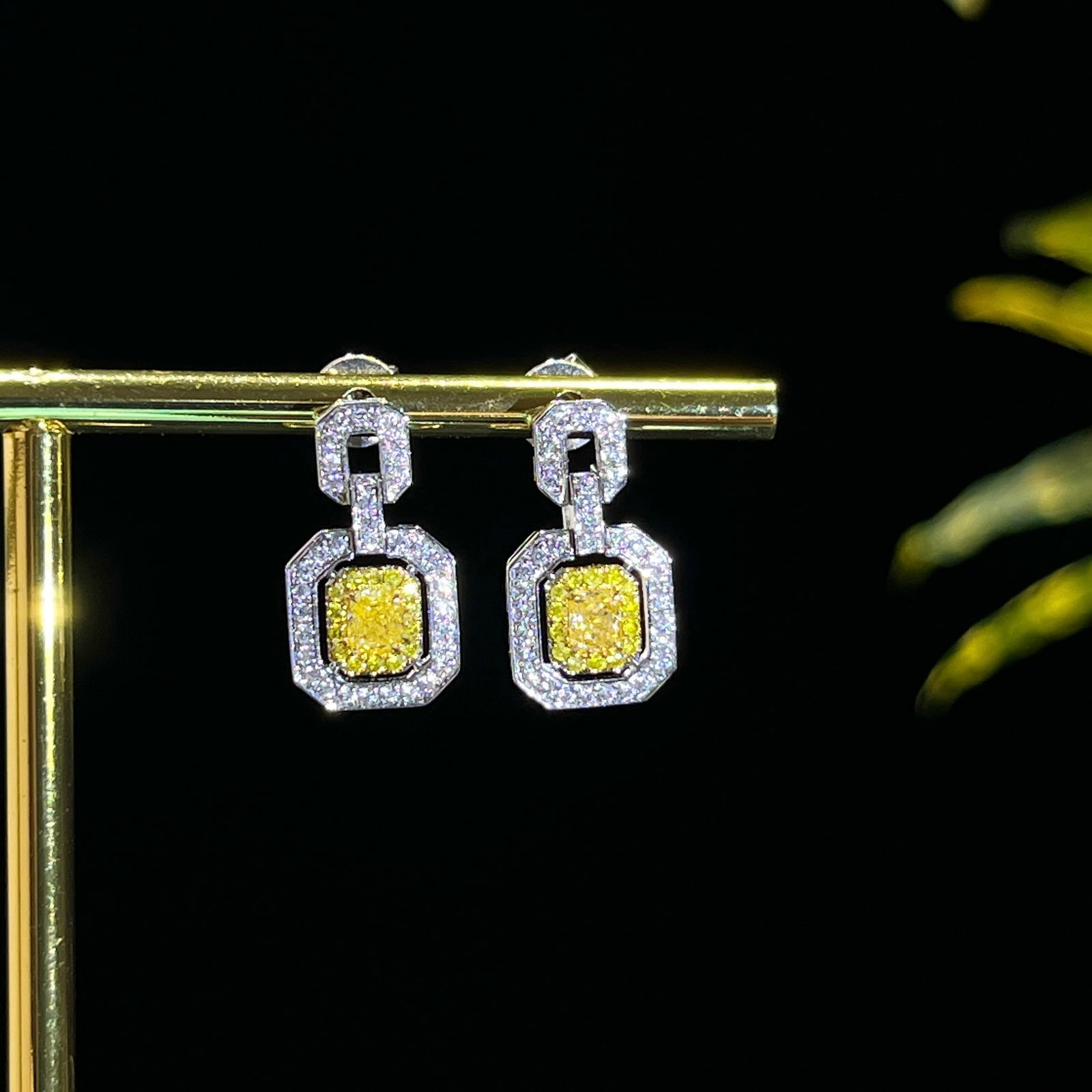14k Gold 0.48 Ctw Natural Yellow Diamond & Diamond Earrings: Ref:230988421 // gold content:14k gold // main gemstone:yellow diamond // shape:cushion // carat weight:0. 22ct // color:yellow // treatment:natural // // adjacent gemstone 2 : diamond // shape:round