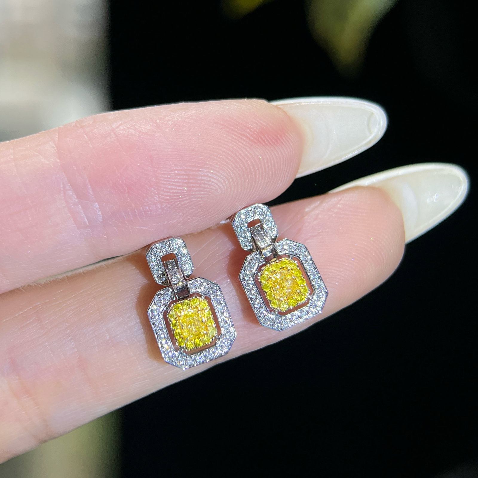 14k Gold 0.48 Ctw Natural Yellow Diamond & Diamond Earrings - 4