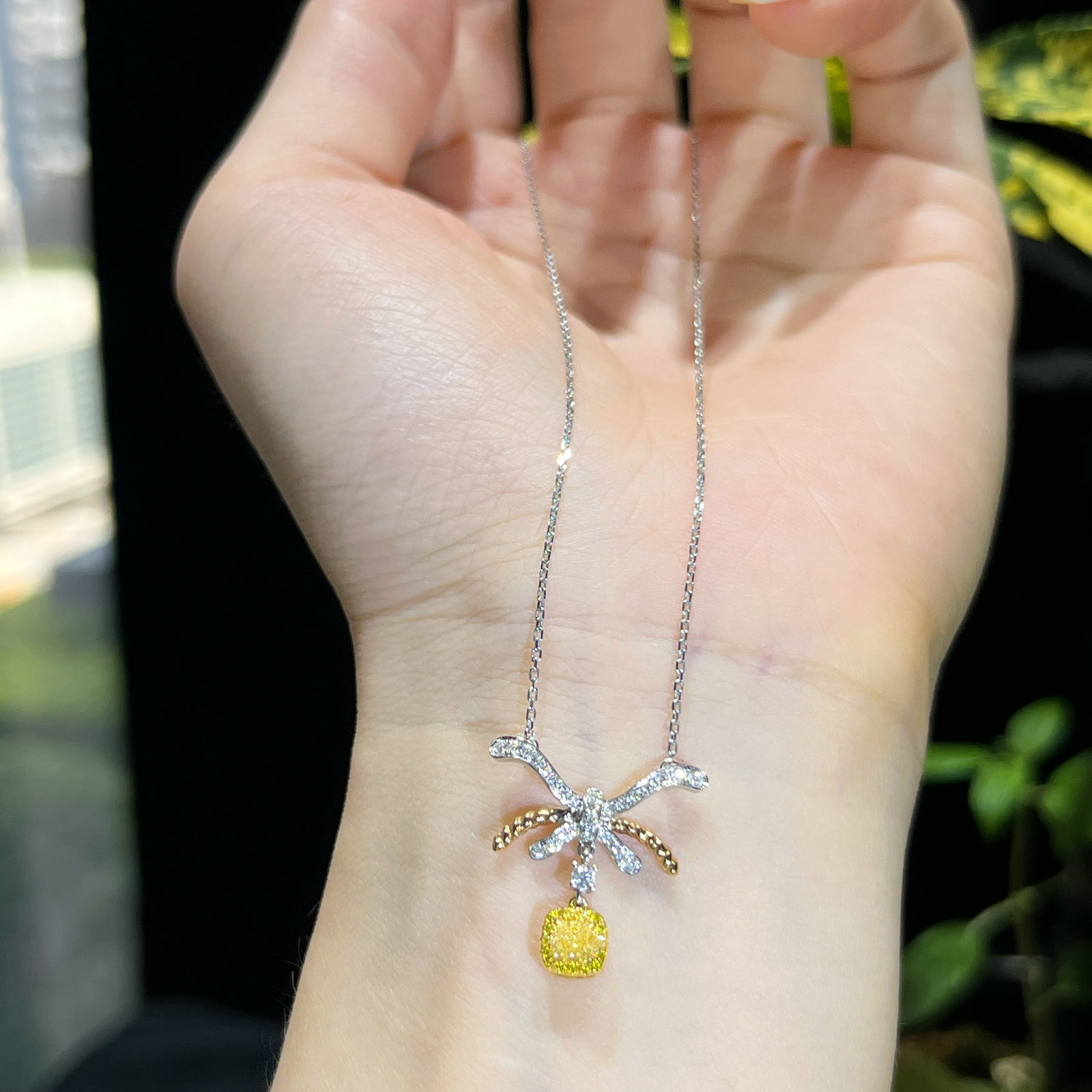 14k Gold 0.43 Ctw Natural Yellow Diamond & Diamond Necklace - 2