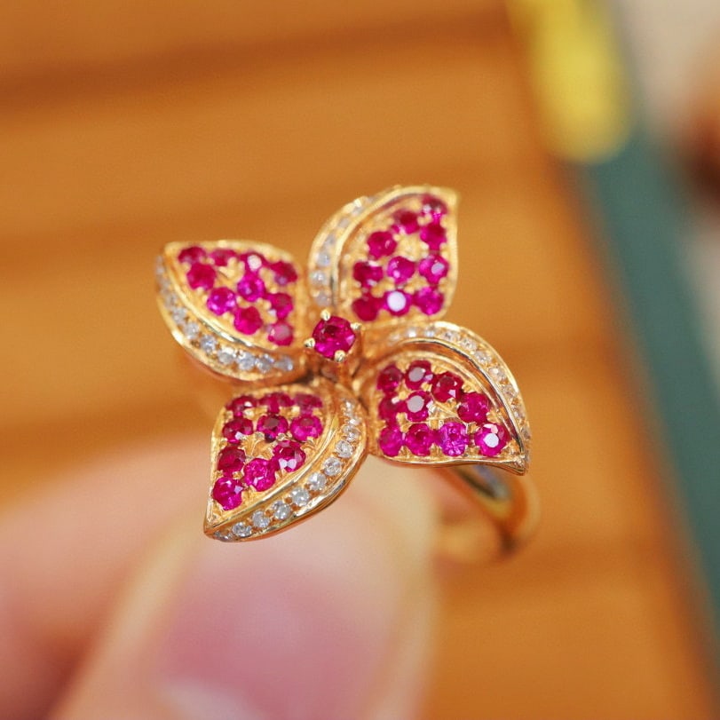 14k Gold 0.63 Ctw Natural Ruby & Diamond Ring - 2