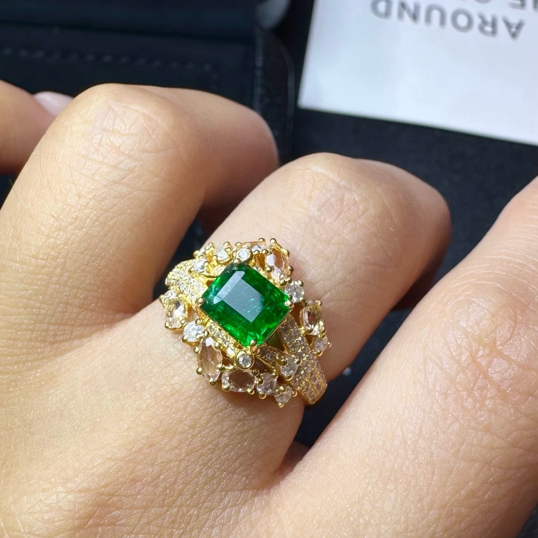 14k Gold 1.55 Ctw Vivid Green Natural Emerald & Diamond Ring - 4