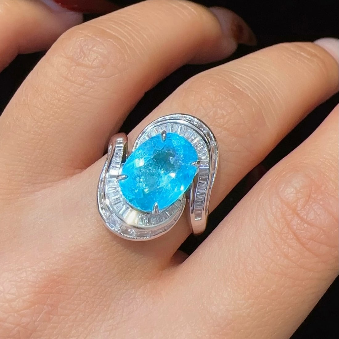 14k Gold 3.88 Ctw Natural Paraiba Tourmaline & Diamond Ring - 3