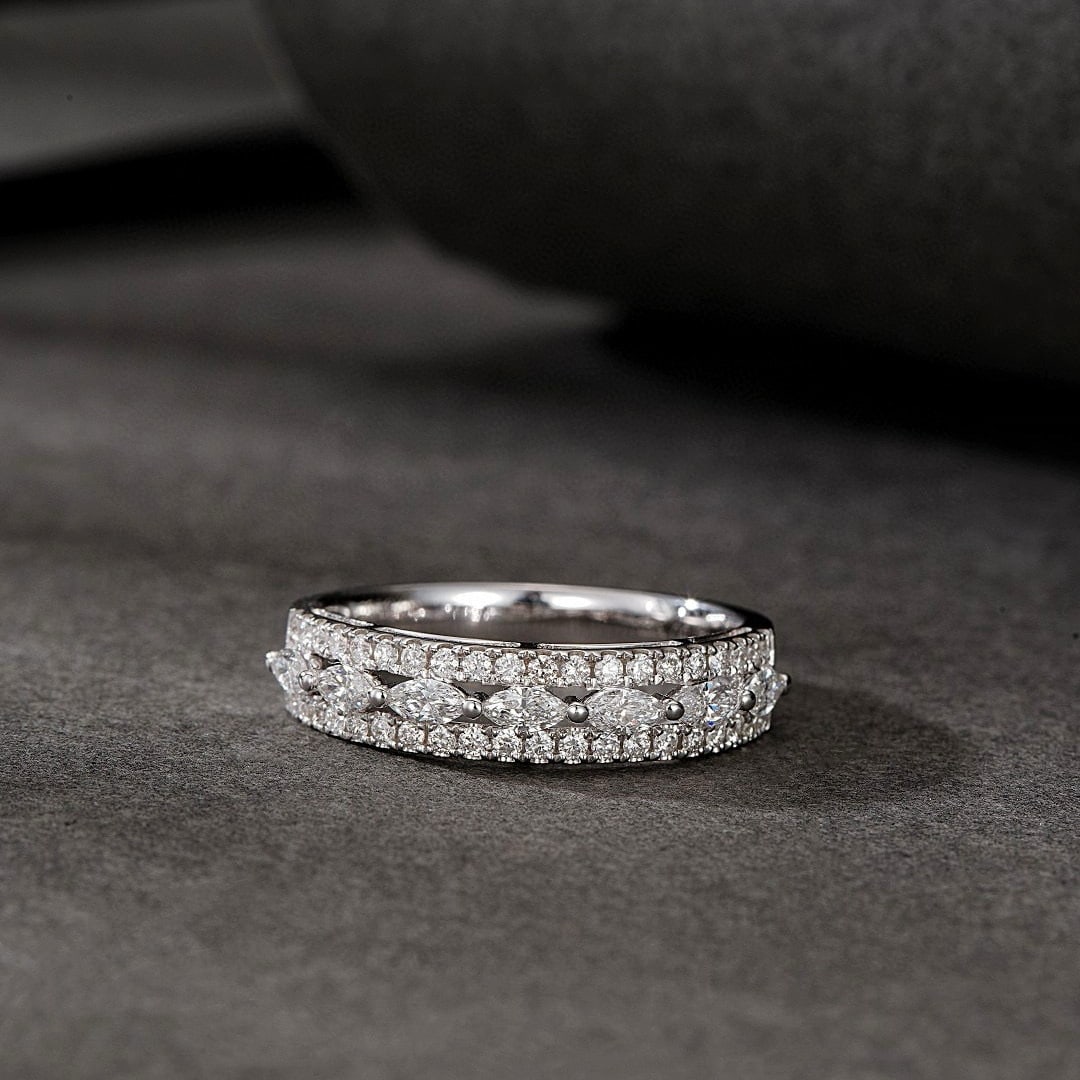 14k Gold 0.58 Ctw Natural H Diamond Ring - 4