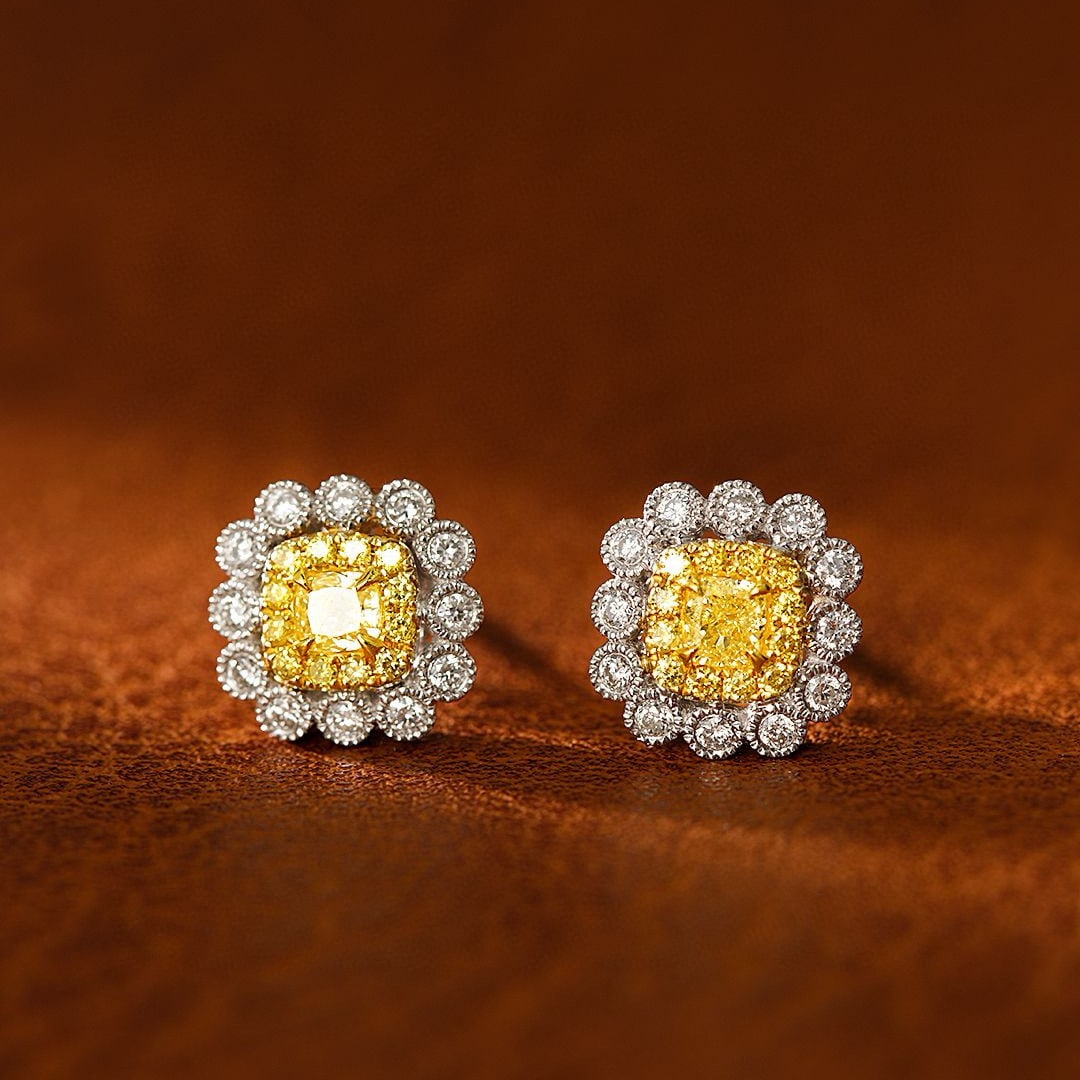 14k Gold 0.63 Ctw Natural Yellow Diamond & Diamond Earrings: Ref:230991012 // gold content:14k gold // main gemstone:yellow diamond // shape:cushion // carat weight:0. 27ct // color:yellow // treatment:natural // // adjacent gemstone 2 : diamond // shape:round 