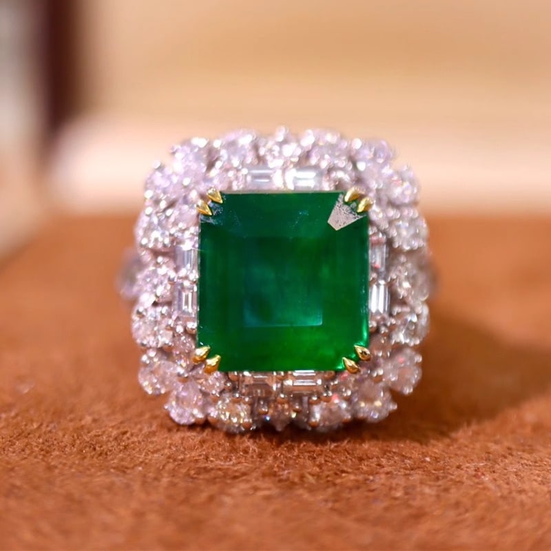 14k Gold 5.11 Ct Natural Emerald & Diamond Ring/pendant( Without Chain ): Ref:230991023 // gold content:14k gold // ring size:7. 25us // // main gemstone:emerald // shape:octagonal // carat weight:5. 11ct // color:green // treatment:natural // // adjacent gemstone 2 :