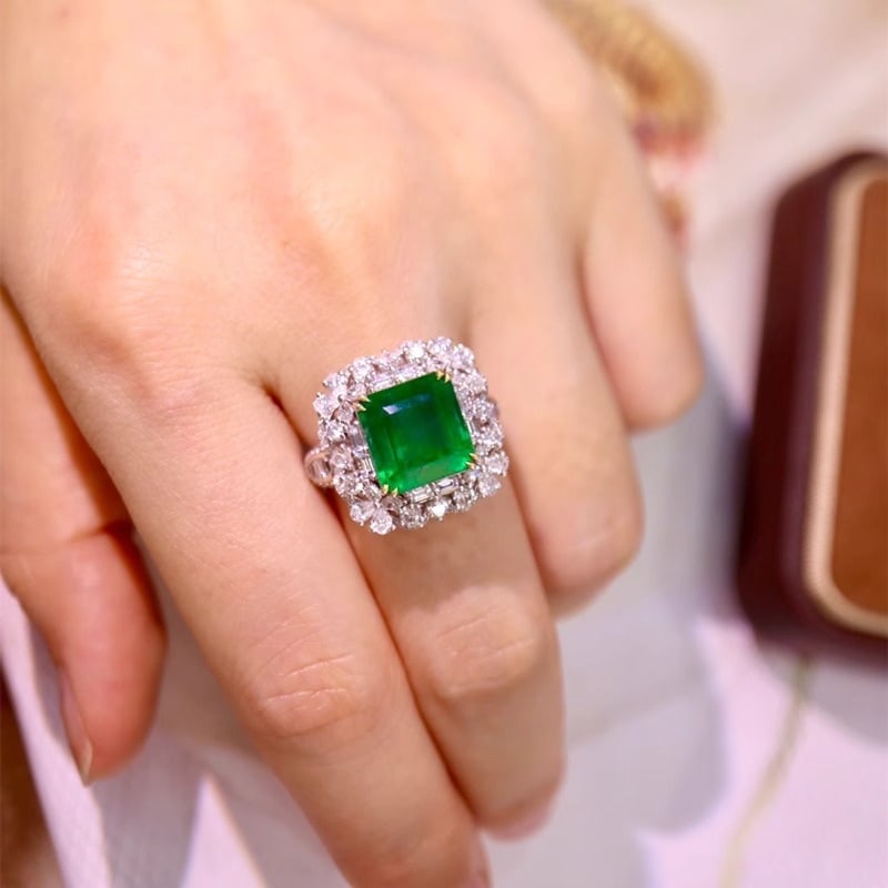 14k Gold 5.11 Ct Natural Emerald & Diamond Ring/pendant( Without Chain ) - 2