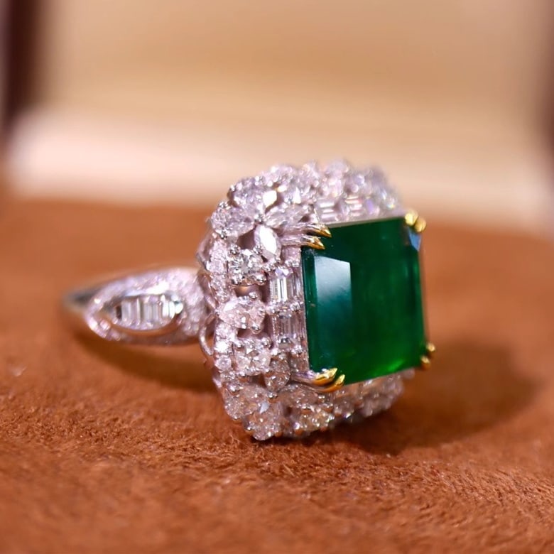 14k Gold 5.11 Ct Natural Emerald & Diamond Ring/pendant( Without Chain ) - 3