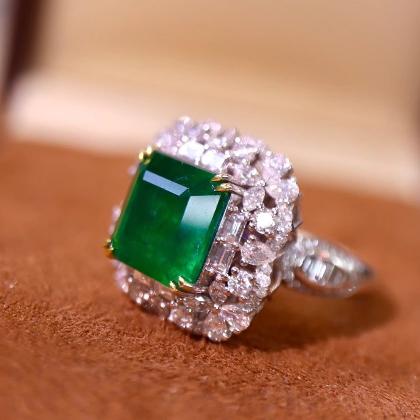 14k Gold 5.11 Ct Natural Emerald & Diamond Ring/pendant( Without Chain ) - 7