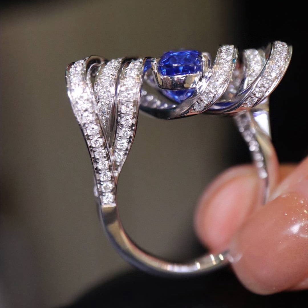 14k Gold 2.84 Ctw Natural Sapphire & Diamond Ring - 2