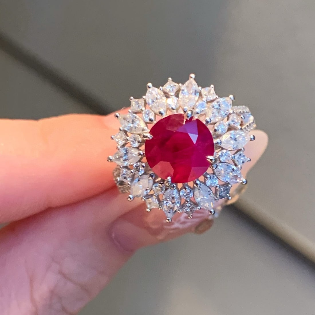 14k Gold 4.04 Ctw Natural Ruby & Diamond Ring - 3