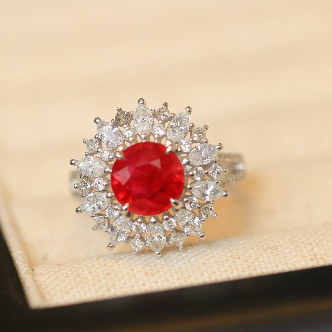14k Gold 4.04 Ctw Natural Ruby & Diamond Ring - 5