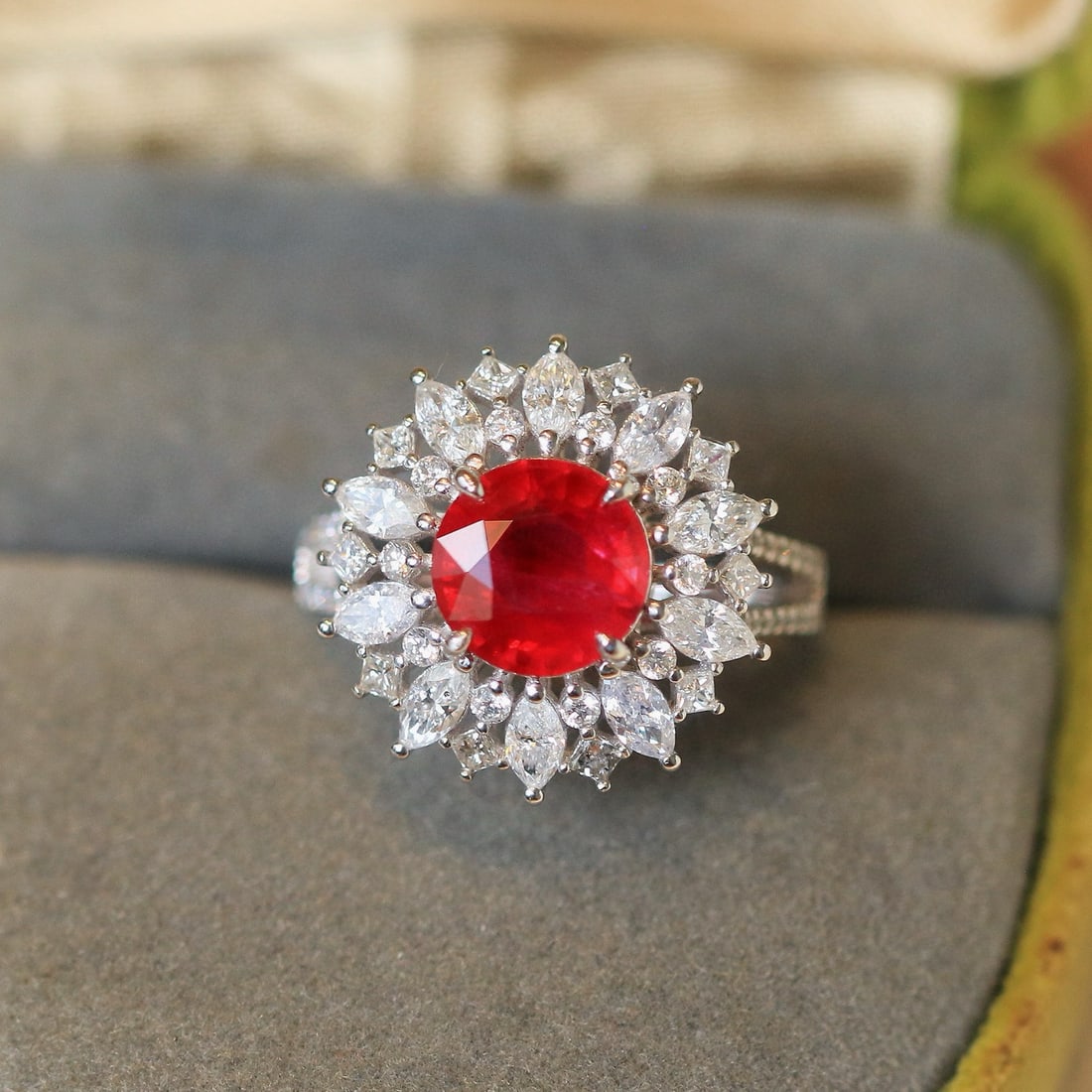 14k Gold 4.04 Ctw Natural Ruby & Diamond Ring - 7
