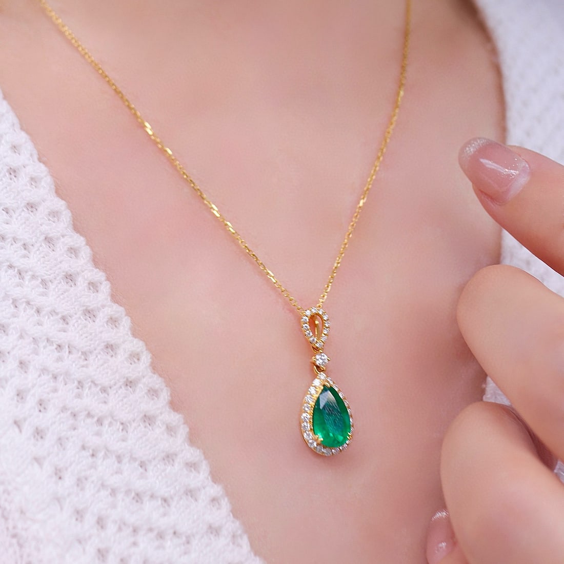 14k Gold 1.91 Ctw Natural Emerald & Diamond Necklace - 4