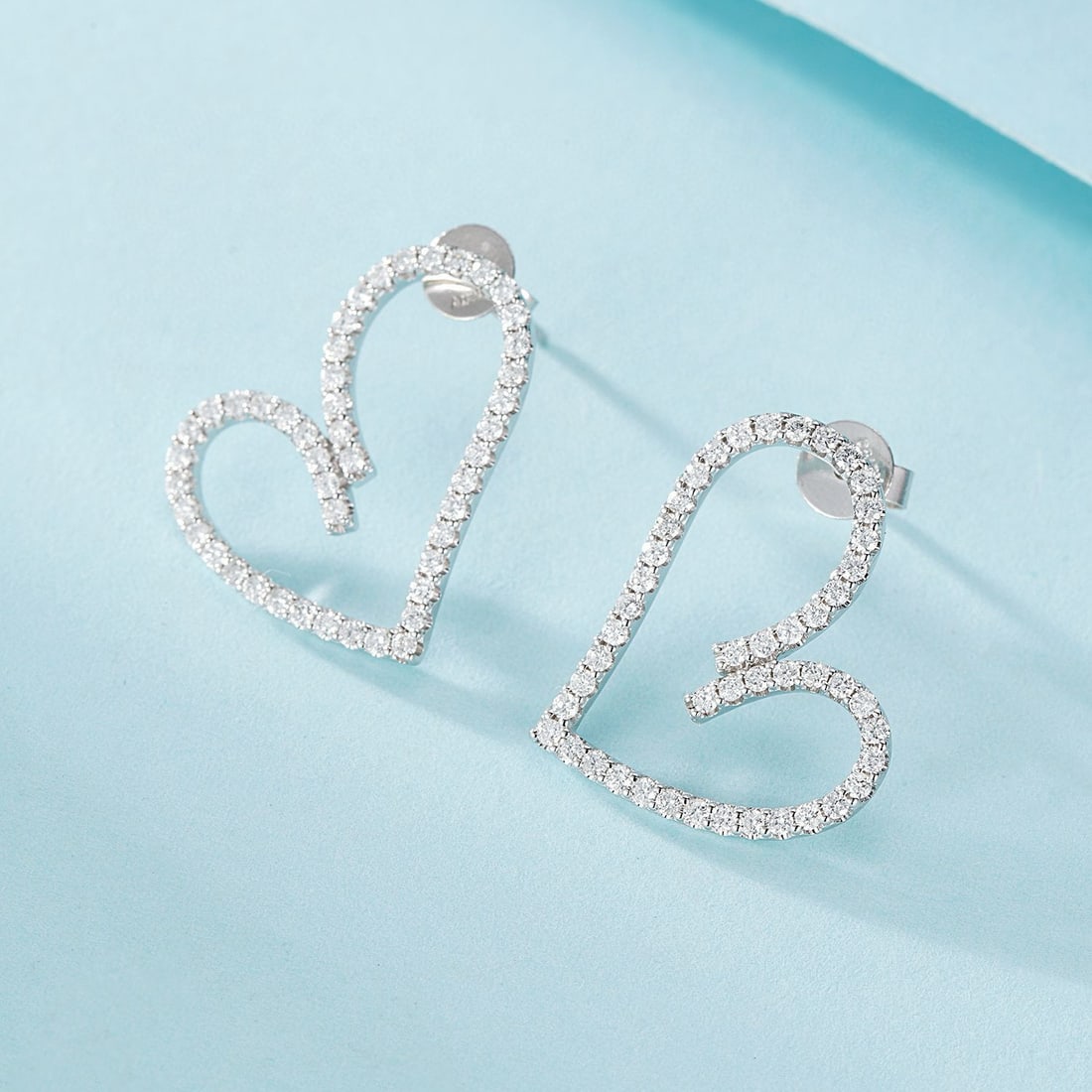 14k Gold 0.56 Ct Natural H Diamond Earrings - 2