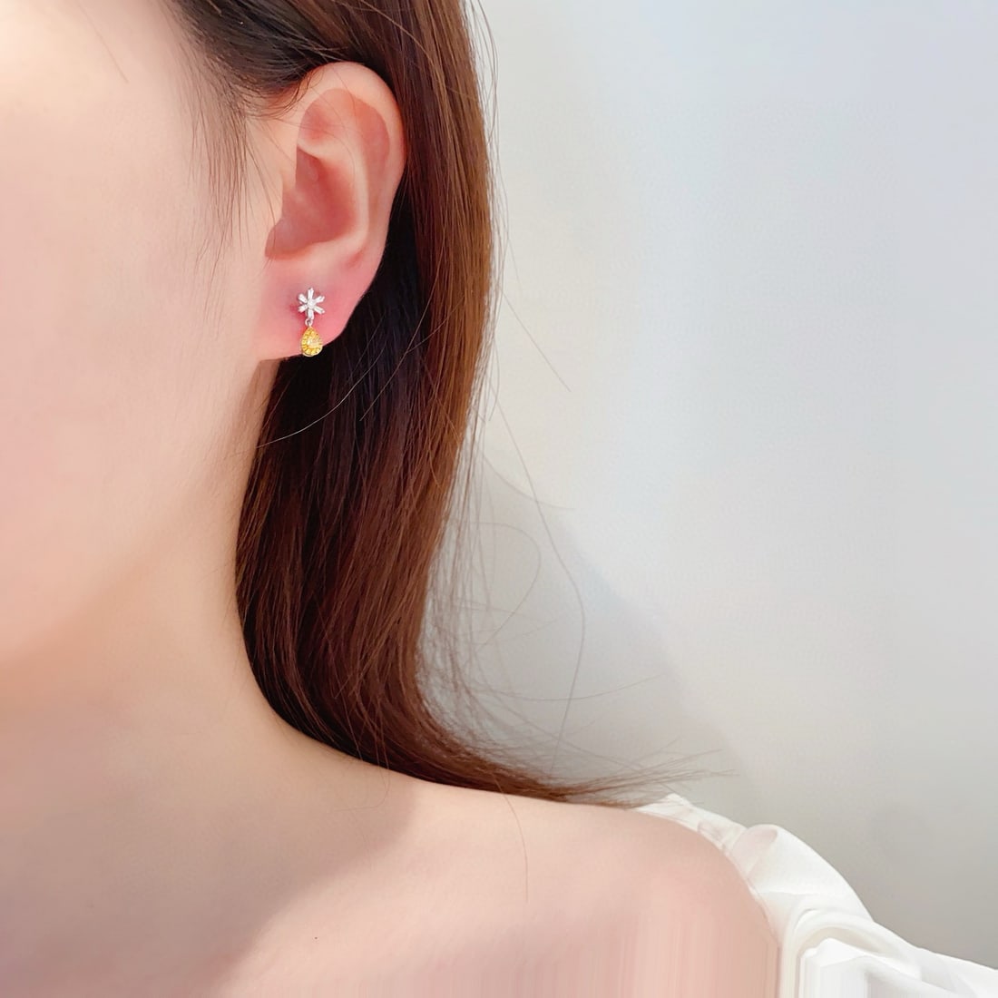 14k Gold 0.37 Ctw Natural Yellow Diamond & Diamond Earrings - 2
