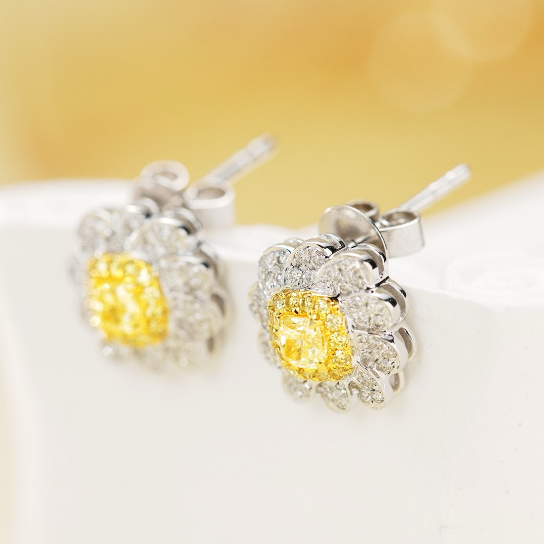 14k Gold 0.53 Ctw Natural Yellow Diamond & Diamond Earrings - 4