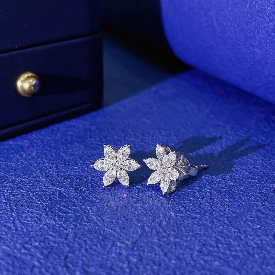 14k Gold 1.06 Ct Natural H Diamond Earrings - 4