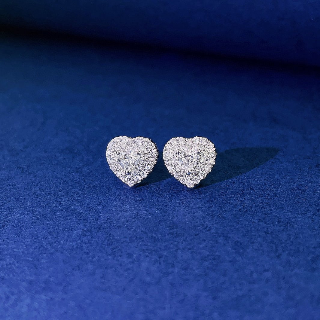 14k Gold 0.56 Ctw Natural H Diamond Earrings: Ref:230991097 // gold content:14k gold // main gemstone:diamond // shape:heart // carat weight:0. 28ct // clarity grade:vs-si // color:h // treatment:natural // // adjacent gemstone 2 : diamond //